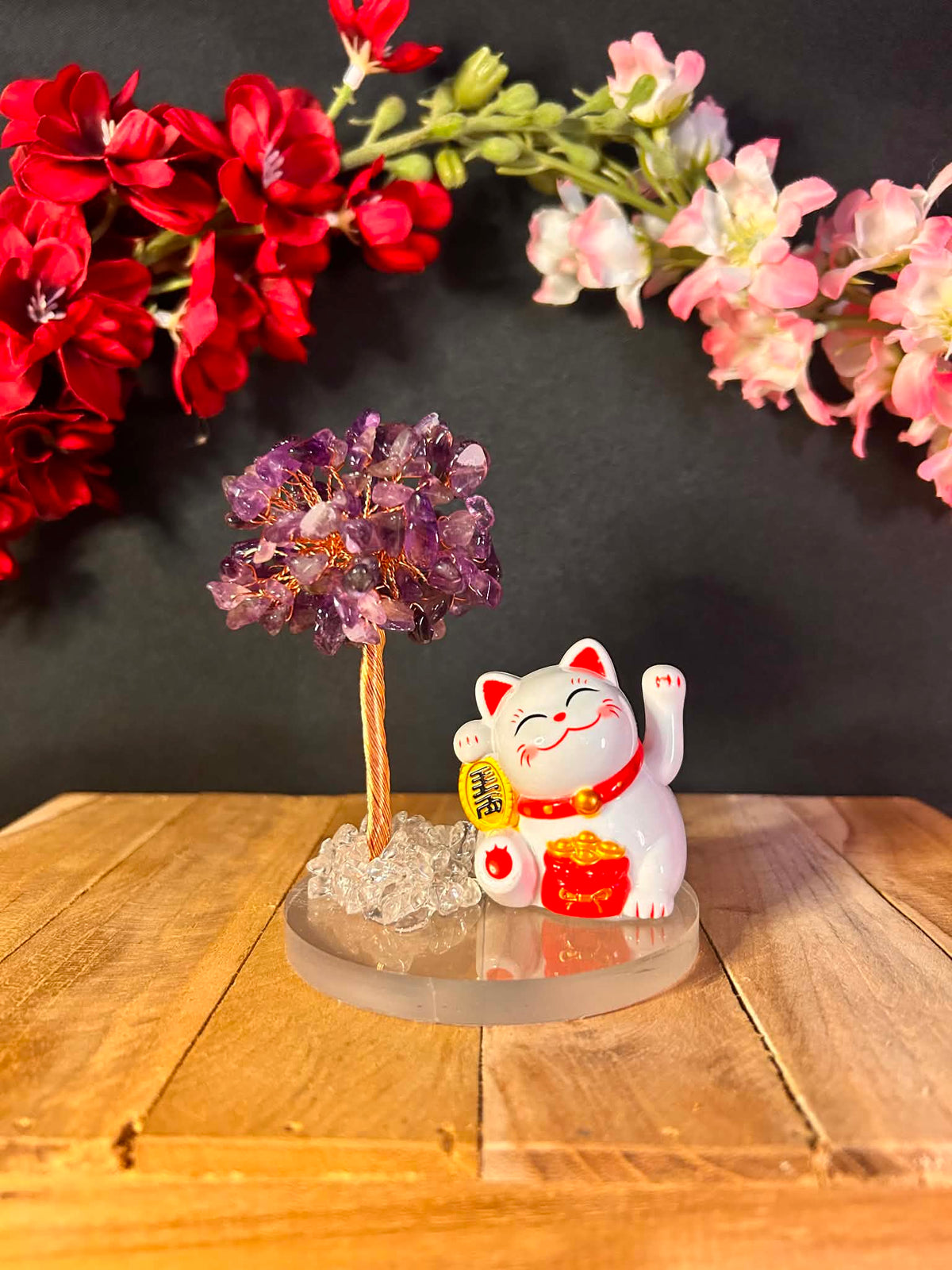 Bonsaï Maneki-neko en Améthyste – Chat Porte-Bonheur Solaire