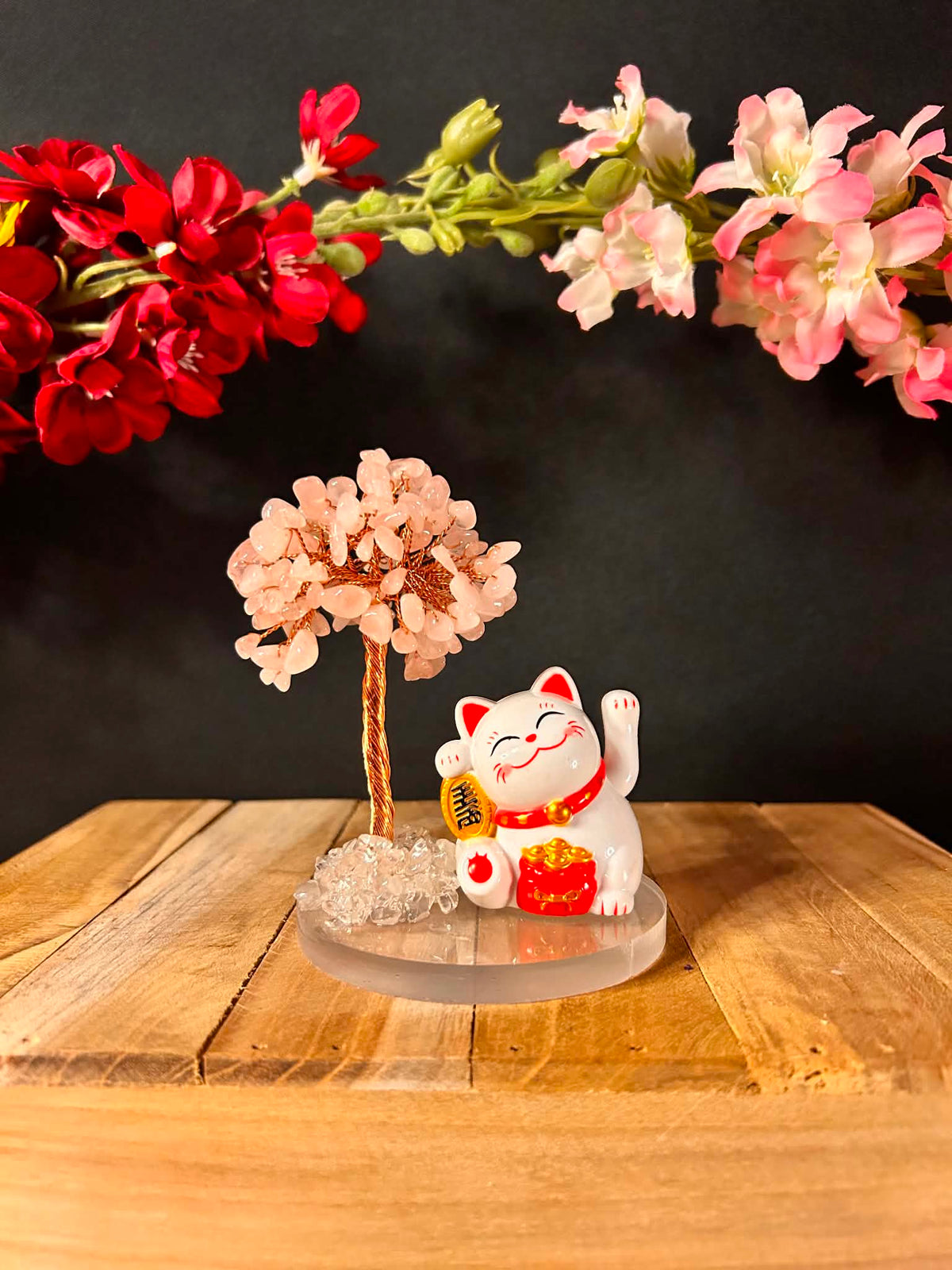 Bonsaï Maneki-neko en Quartz Rose – Chat Porte-Bonheur Solaire